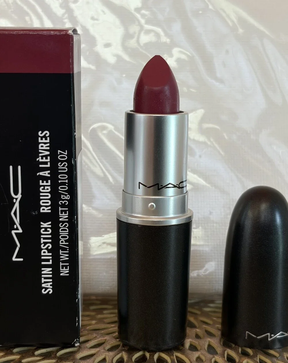 MAC Cosmetics Satin Lipstick Shade Captive